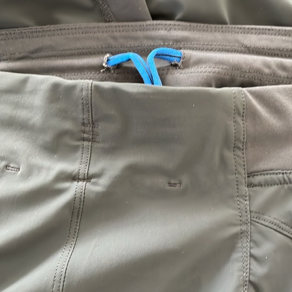 Lululemon sweatpants - Picture 4 of 6